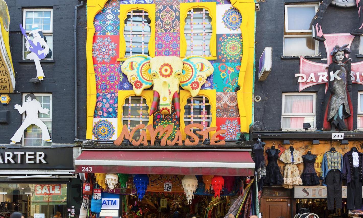 Stylish 1-minute Walk To Camden Town Metro, Shops, Cafes, Bars & Restaurants With Shared Bathrooms Gazde/Camere de închiriat *