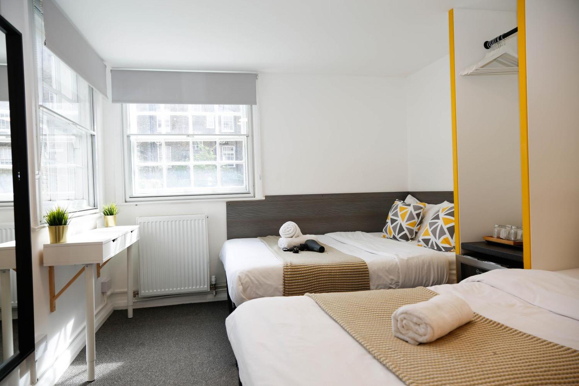 Stylish 1-minute Walk To Camden Town Metro, Shops, Cafes, Bars & Restaurants With Shared Bathrooms Gazde/Camere de închiriat *