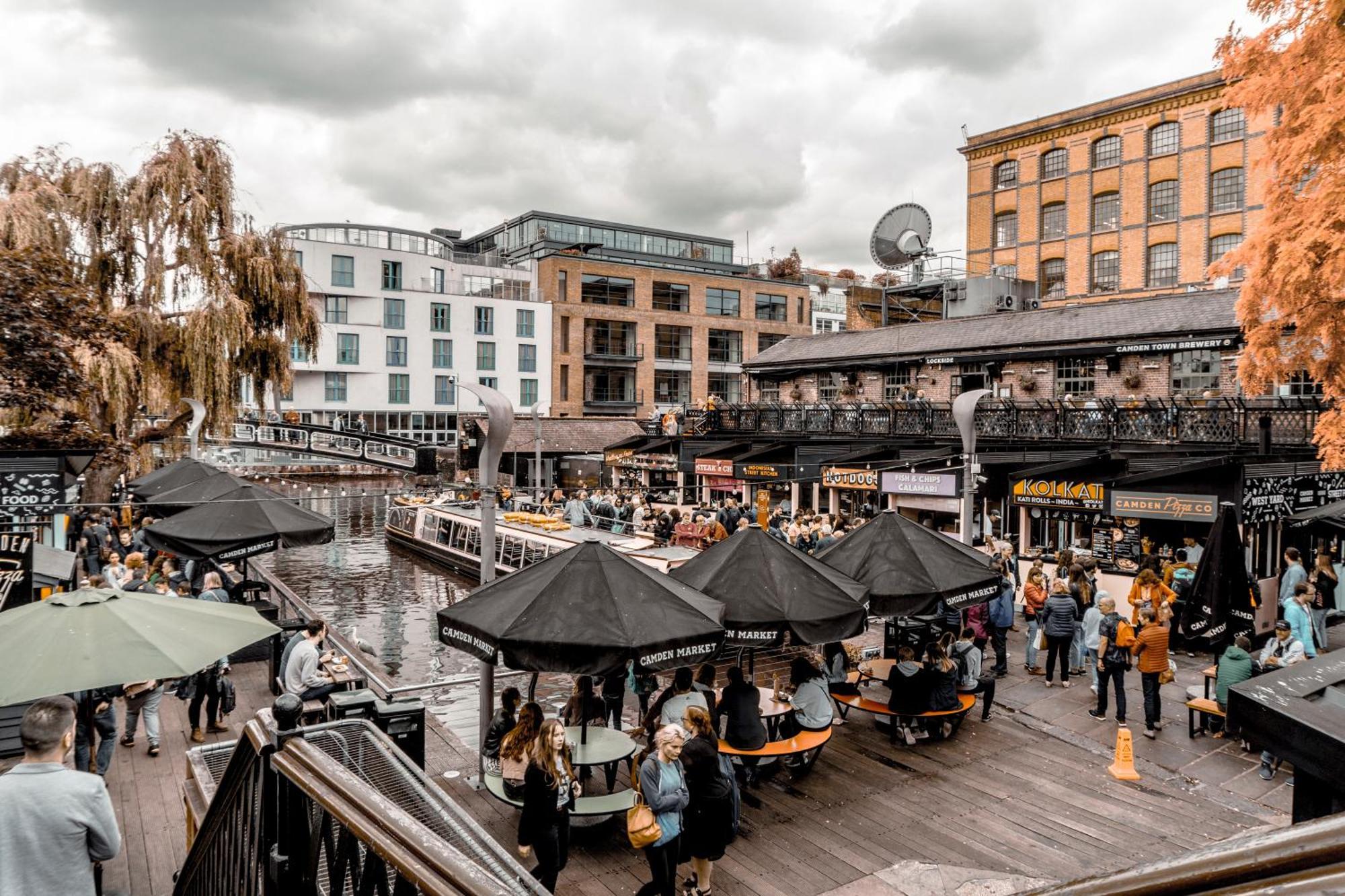 Stylish 1-minute Walk To Camden Town Metro, Shops, Cafes, Bars & Restaurants With Shared Bathrooms Londra