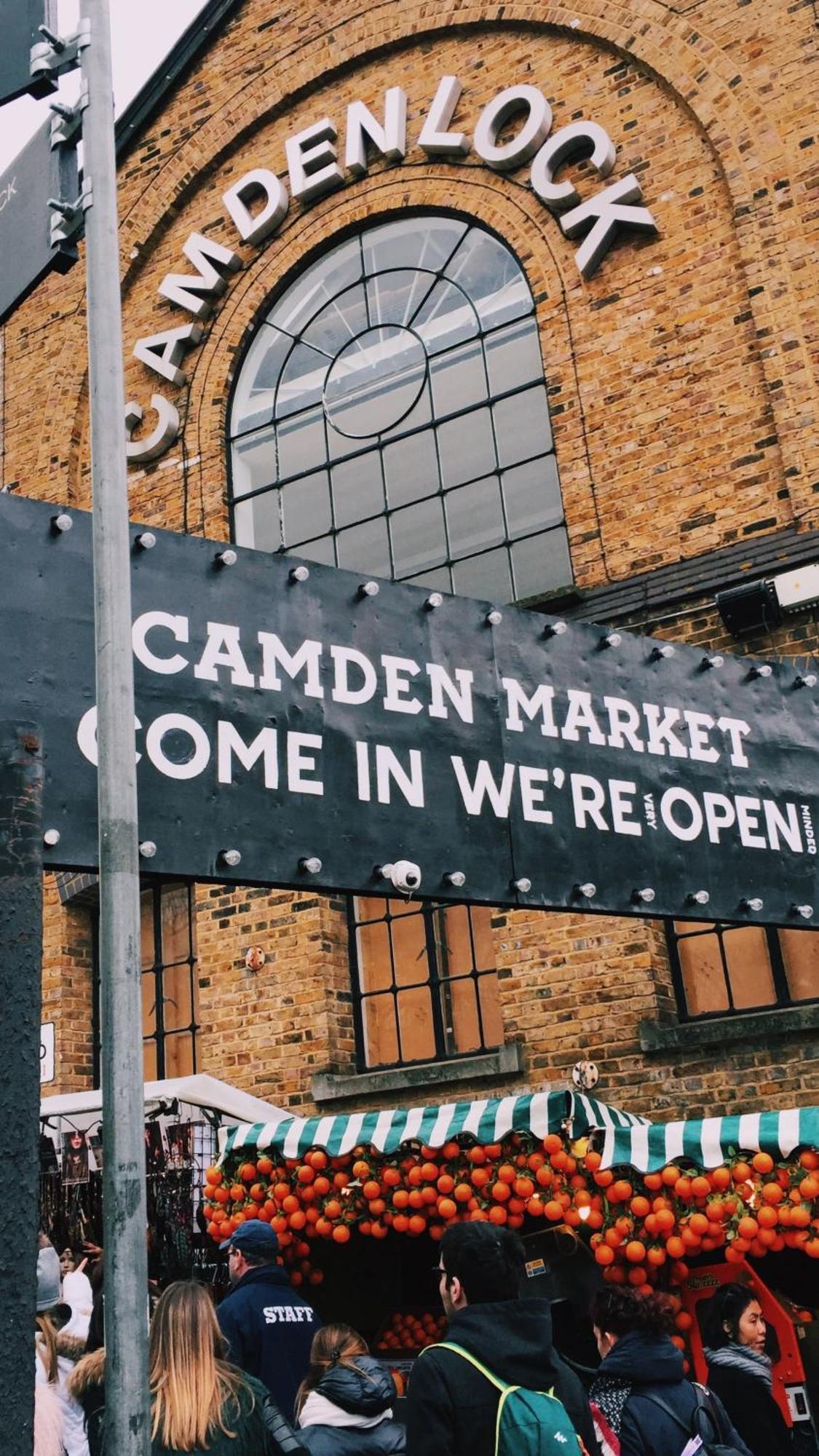 Stylish 1-minute Walk To Camden Town Metro, Shops, Cafes, Bars & Restaurants With Shared Bathrooms Gazde/Camere de închiriat Londra