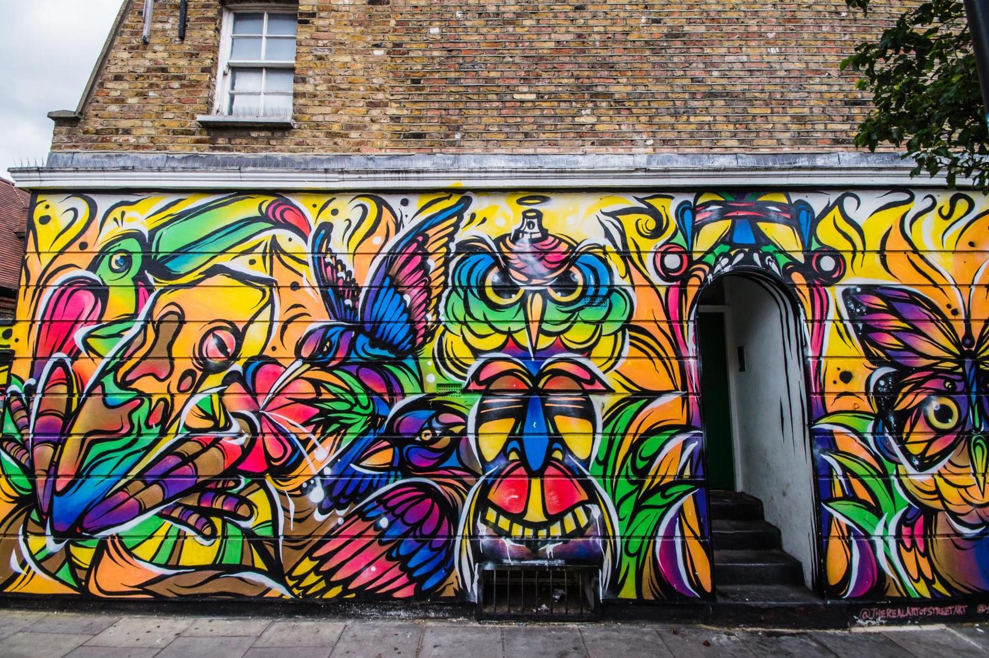 Gazde/Camere de închiriat Stylish 1-minute Walk To Camden Town Metro, Shops, Cafes, Bars & Restaurants With Shared Bathrooms *