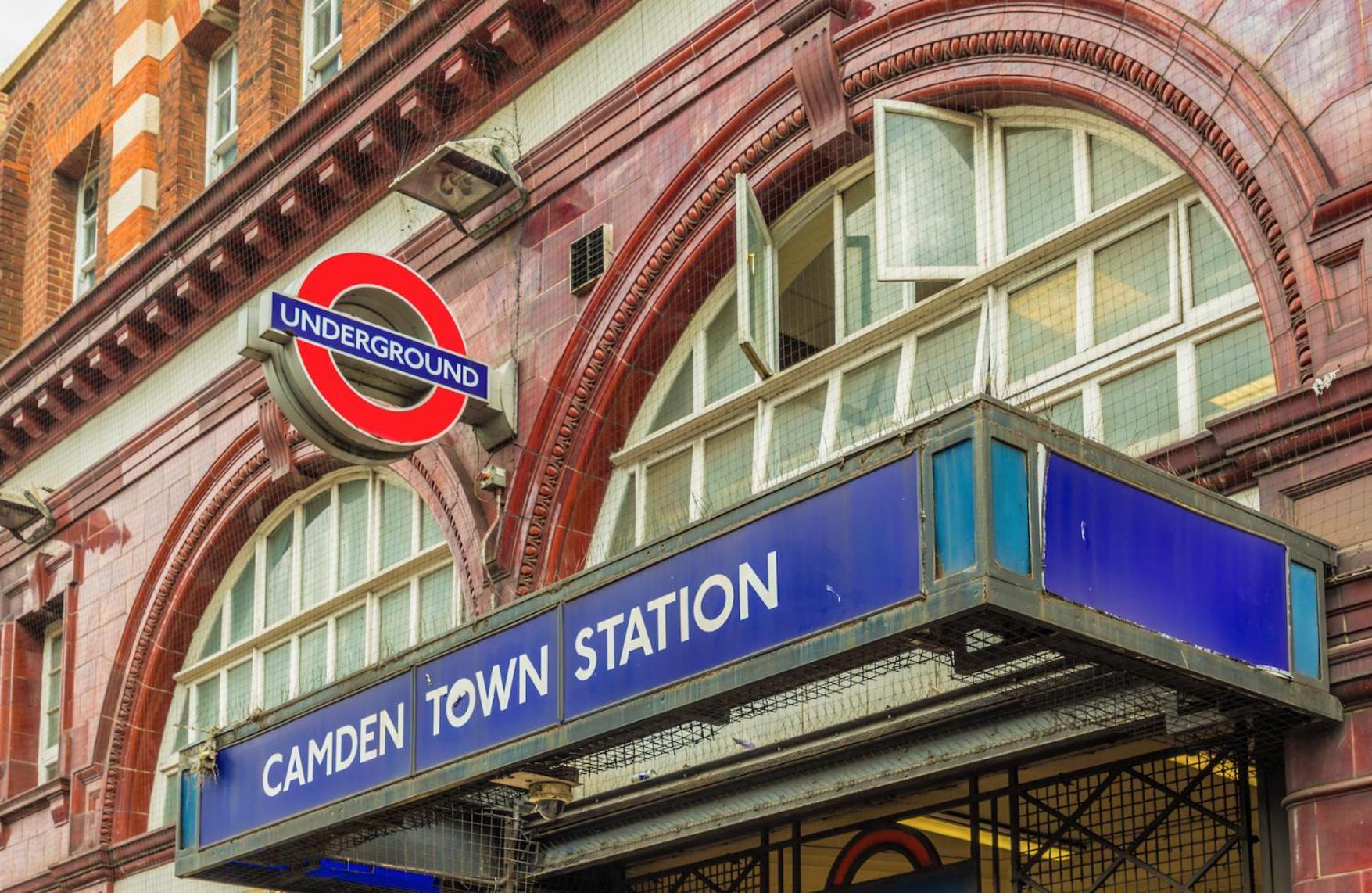 Stylish 1-minute Walk To Camden Town Metro, Shops, Cafes, Bars & Restaurants With Shared Bathrooms * Londra